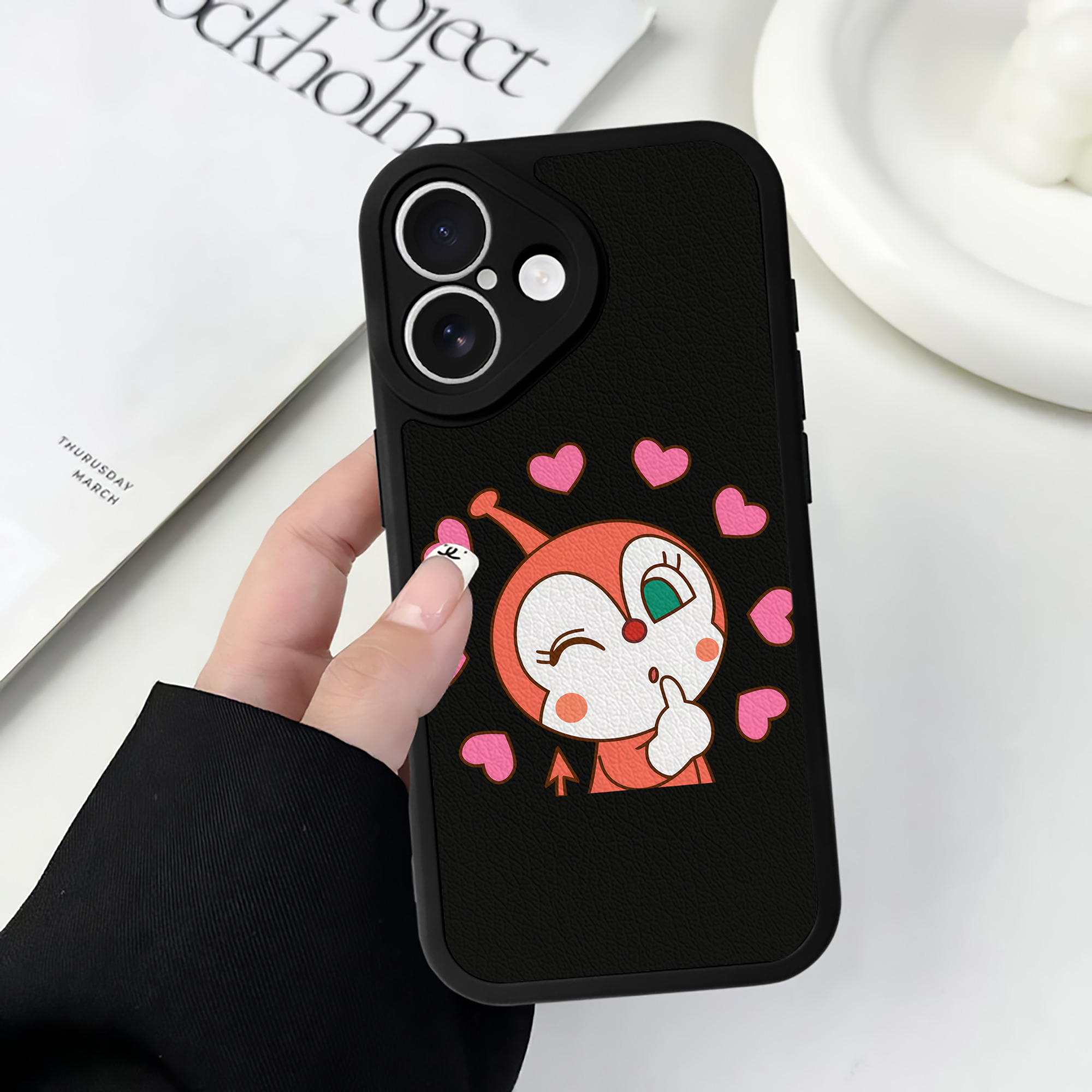 （画像用） アンパンマン Anpanman 【iPhone 16シリーズ対応】シリコンスマホケース（レザー調） 材質：シリコン